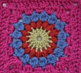 Granny Squares with Round Center Pattern
