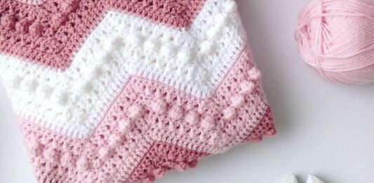 Hugs & Kisses Blanket Crochet