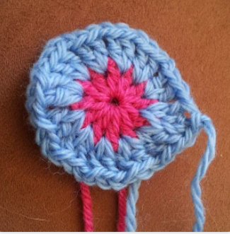 Granny Squares with Round Center