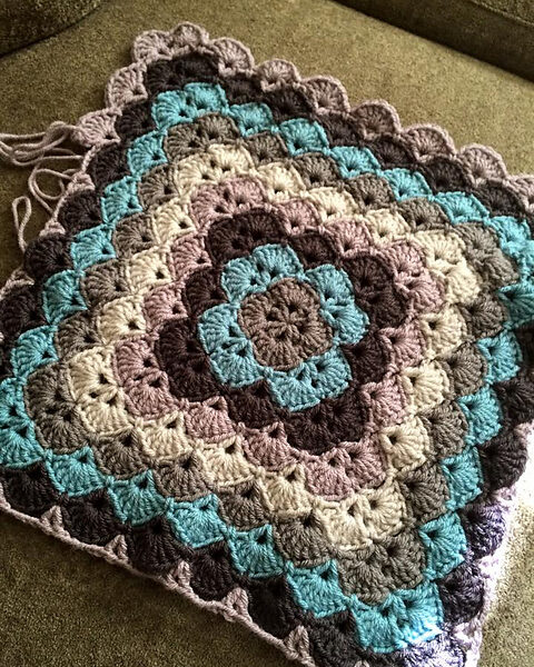 Shell Stitch Baby Blanket Pattern - My Sweet Crochet